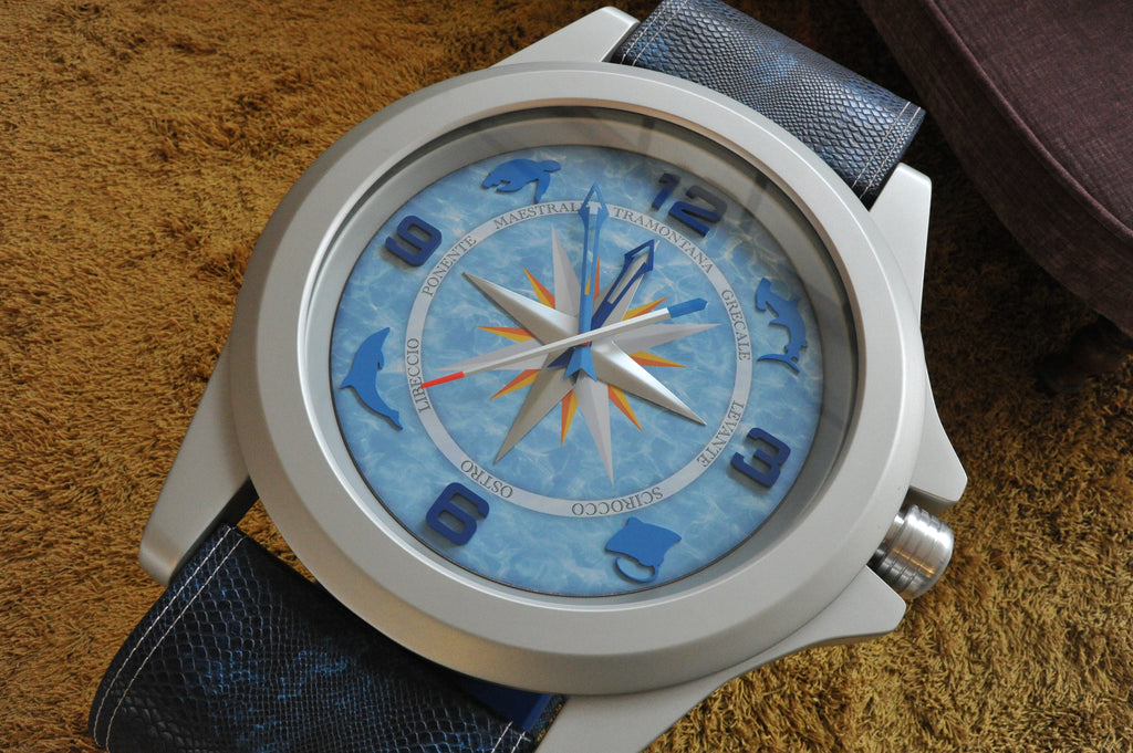 Coffee Table Clock Compass